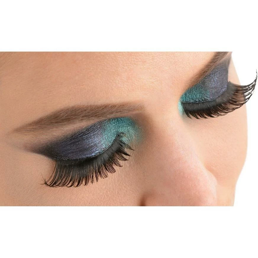 Sultry Black False Eyelashes 4 Sultry Black False Eyelashes - Image 2