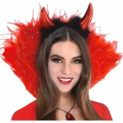 AMSCAN Red Feather Collar